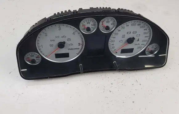 Audi A6 S6 C5 4B Speedometer (instrument cluster) 4B0920935D