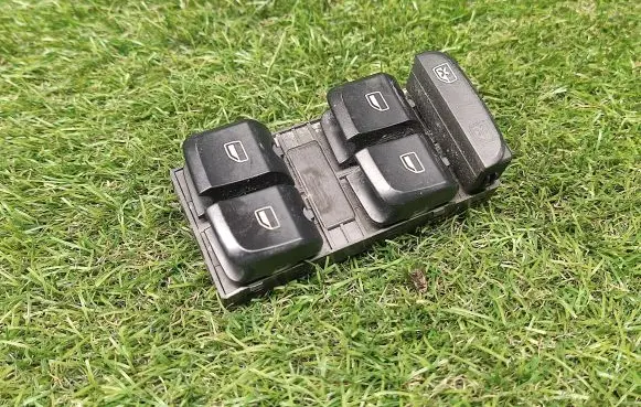Audi A4 S4 B8 8K Electric window control switch 8K0959851D
