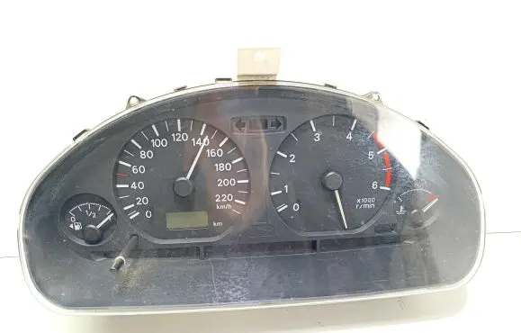 Mitsubishi Space Star Speedometer (instrument cluster) 2573201840