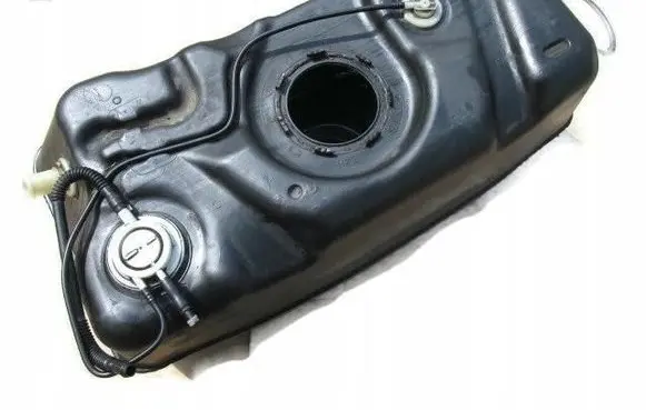 Jeep Cherokee III KJ Fuel tank 