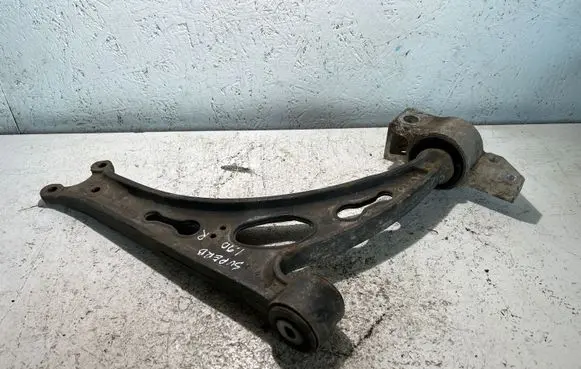 Front lower control arm/wishbone
