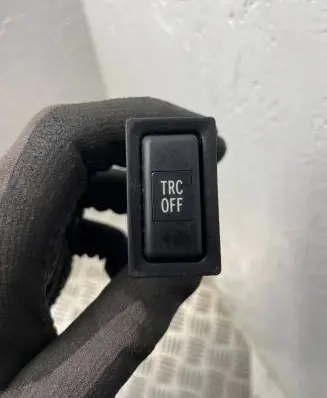 Traction control (ASR) switch