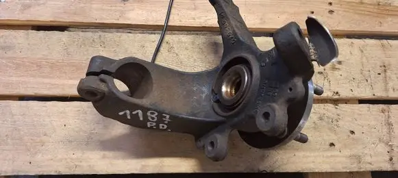 Ford Focus C-MAX Front wheel hub 3M513K170BH 3M513K170