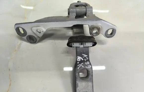 BMW X4 F26 Tailgate/trunk/boot hinge 7339423