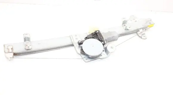 Nissan X-Trail T32 Front door electric window regulator 807304CA0A
