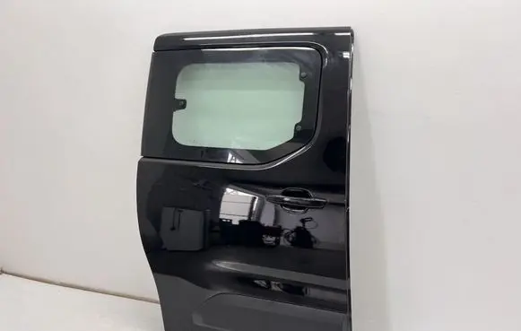 Opel Combo E Rear door 
