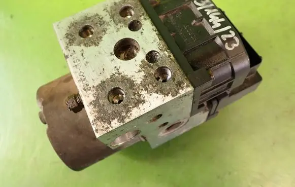 Toyota Corolla E120 E130 ABS Pump 0273004571 0265216850