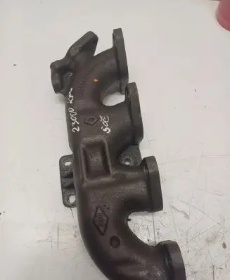 Renault Master III Exhaust manifold 8200888133A