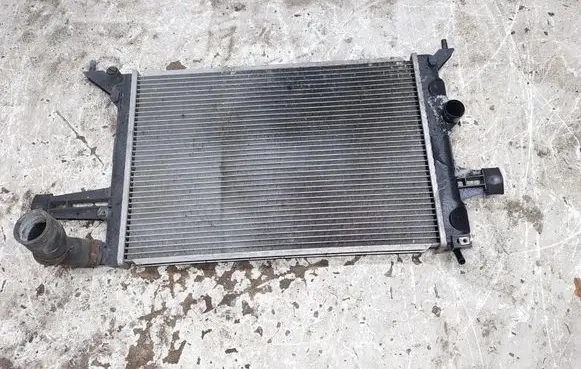 Opel Astra G Coolant radiator 