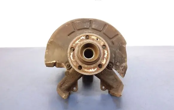 Seat Ibiza IV (6J,6P) Front wheel hub spindle knuckle