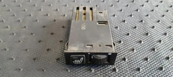 BMW 5 E39 Seat heating switch 61318352259 61.31-8352259