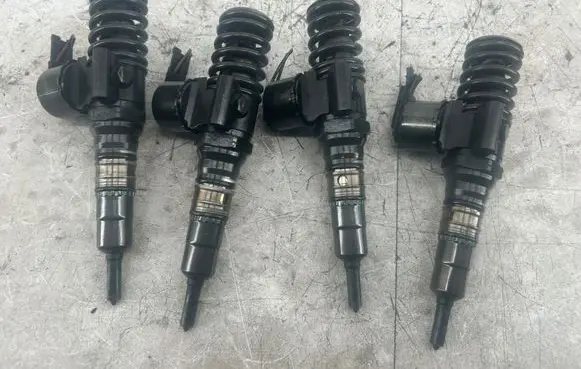 Audi A3 S3 A3 Sportback 8P Fuel injectors set 0414720404