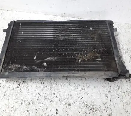 Volkswagen Jetta V Coolant radiator 1K0121251P