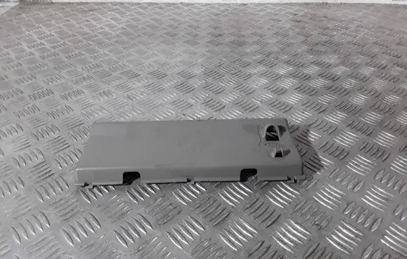 Land Rover Freelander Fuse box cover