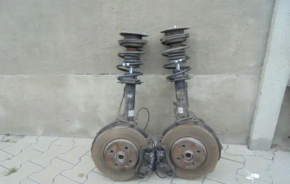 Mini One - Cooper Coupe R56 Front wheel hub
