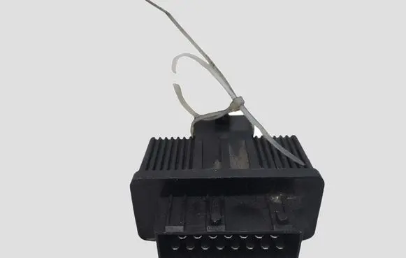 Citroen Berlingo Fuel pump relay 240107