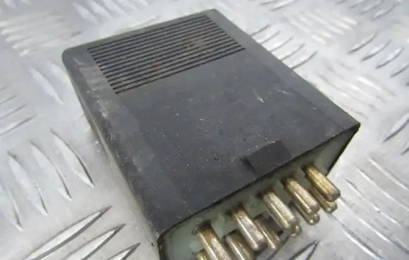 Mercedes-Benz E W124 Other relay 0165459532