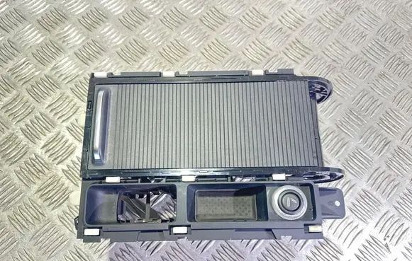 Volkswagen PASSAT B8 Cup holder front 3G0862531 3G0862531H