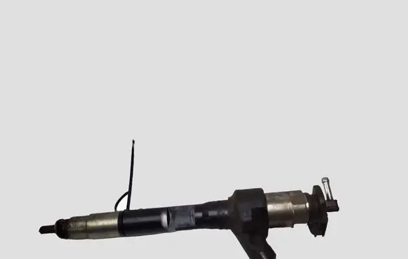 Mazda 6 Fuel injector R2AA13H50
