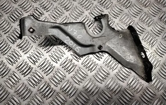 Volvo V70 Heat shield in engine bay 31358562