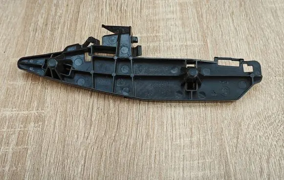 BMW X4 G02 Front bumper mounting bracket 7399981