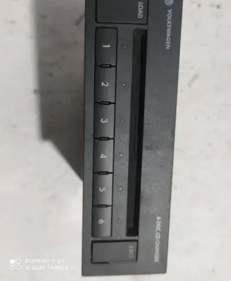 Volkswagen PASSAT B6 CD/DVD changer 3C0035110