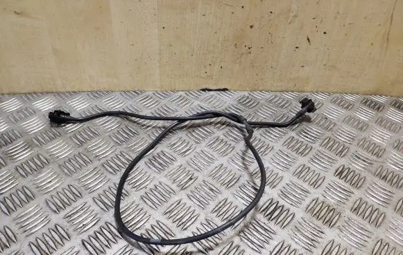 Peugeot 308 Engine coolant pipe/hose 9676650780