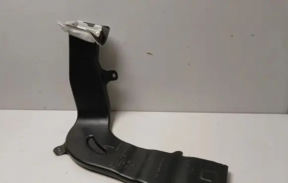 BMW i4 Cabin air duct channel 7946047