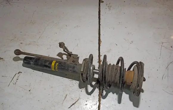 BMW 3 E92 E93 Front shock absorber with coil spring