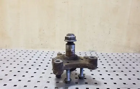 Renault Trafic III (X82) Stub axle 