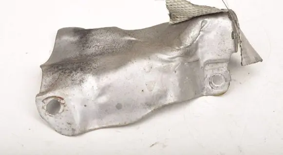 Volvo XC90 Heat shield in engine bay 31431156