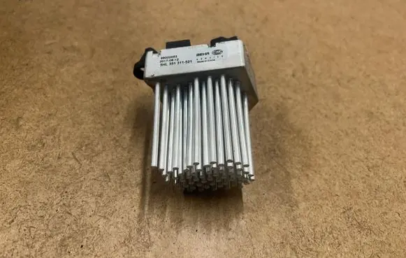BMW 3 E46 Heater blower motor/fan resistor 64116923204 6923204 99000053