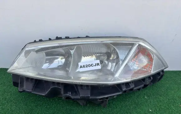 Renault Megane II Headlight/headlamp 8200073222J