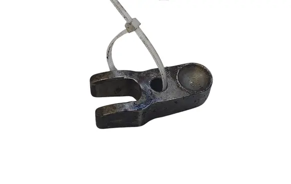 Mercedes-Benz C W204 Fuel Injector clamp holder 