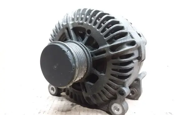 Volkswagen PASSAT B6 Generator/alternator 021903026L