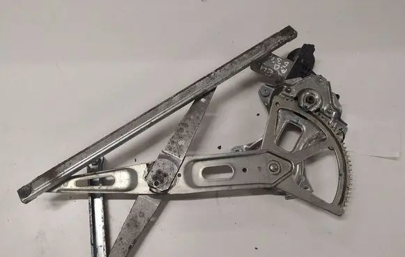 Toyota Prius (XW20) Front door window regulator with motor