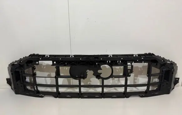 Audi Q8 Front bumper upper radiator grill 4M8807233A