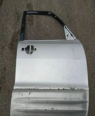 Mitsubishi Pajero Front door pilkos