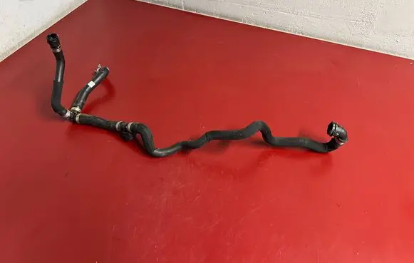 BMW X1 U11 Engine coolant pipe/hose 8832955 64218832955