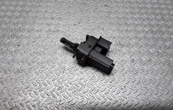 Clutch pedal sensor