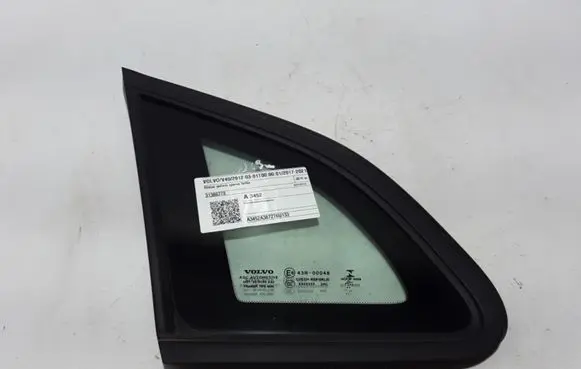 Volvo V40 Rear side window 31386778