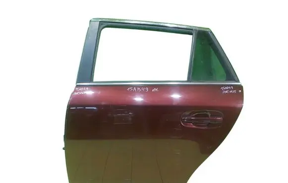 Toyota Avensis T270 Rear door LEWE