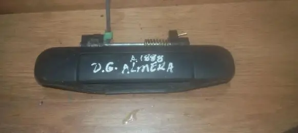 Nissan Almera Front door exterior handle