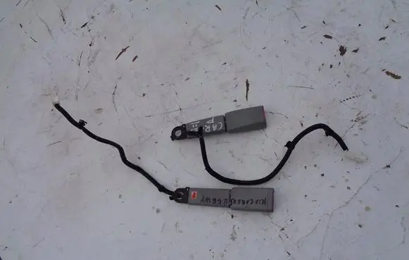 KIA Carens III Front seatbelt buckle