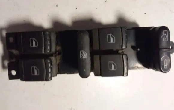 Volkswagen PASSAT B7 Electric window control switch 1J4959857D 03755031