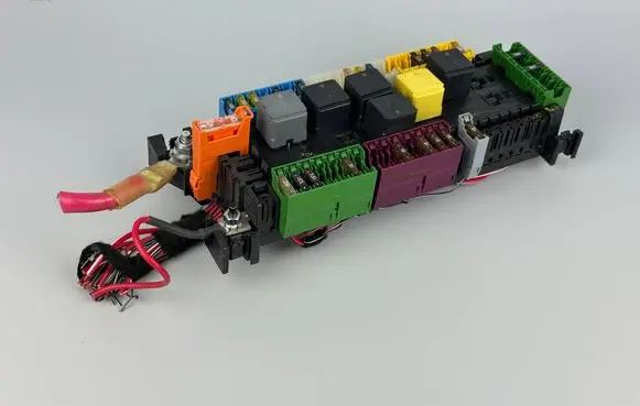Mercedes-Benz GLE (W166 - C292) Fuse module A1669061202
