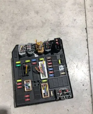 Renault Megane III Fuse module 284B62342R