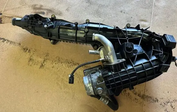 BMW X5M E70 Intake manifold 8507233