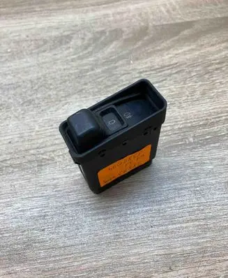 BMW 5 E34 Fog light switch 1389094 38813709