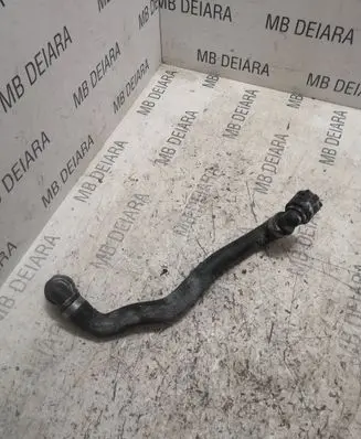 Mercedes-Benz GLC X253 C253 Engine coolant pipe/hose A2135017400